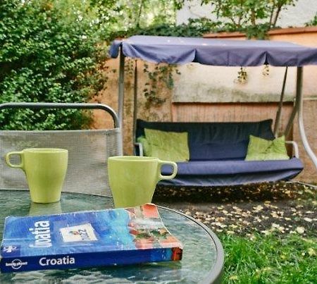Buzz Hostel ザグレブ エクステリア 写真