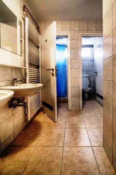 Buzz Hostel ザグレブ エクステリア 写真